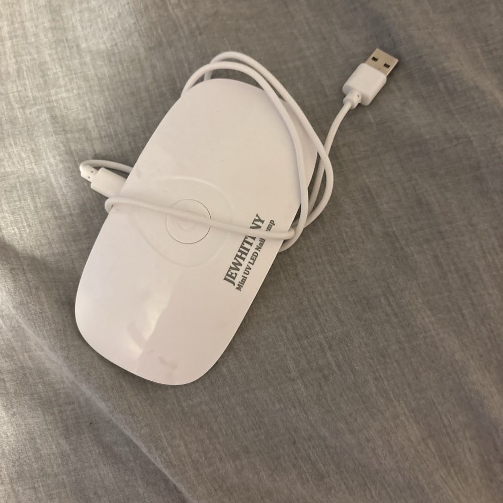 White portable uv light (USB)